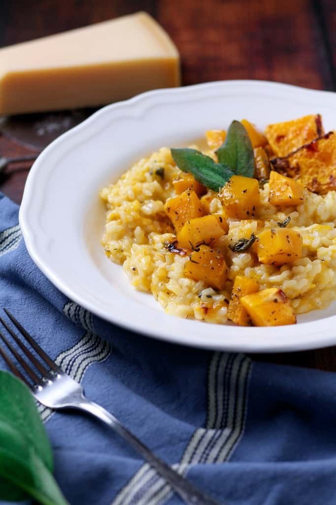 Pure comfort food, Butternut Squash and Sage Risotto or ‘Risotto alla Zucca e Salvia’ is a classic of the Italian kitchen. The combination of creamy risotto rice with sweet roasted pumpkin and fragrant sage is a match made in foodie heaven.