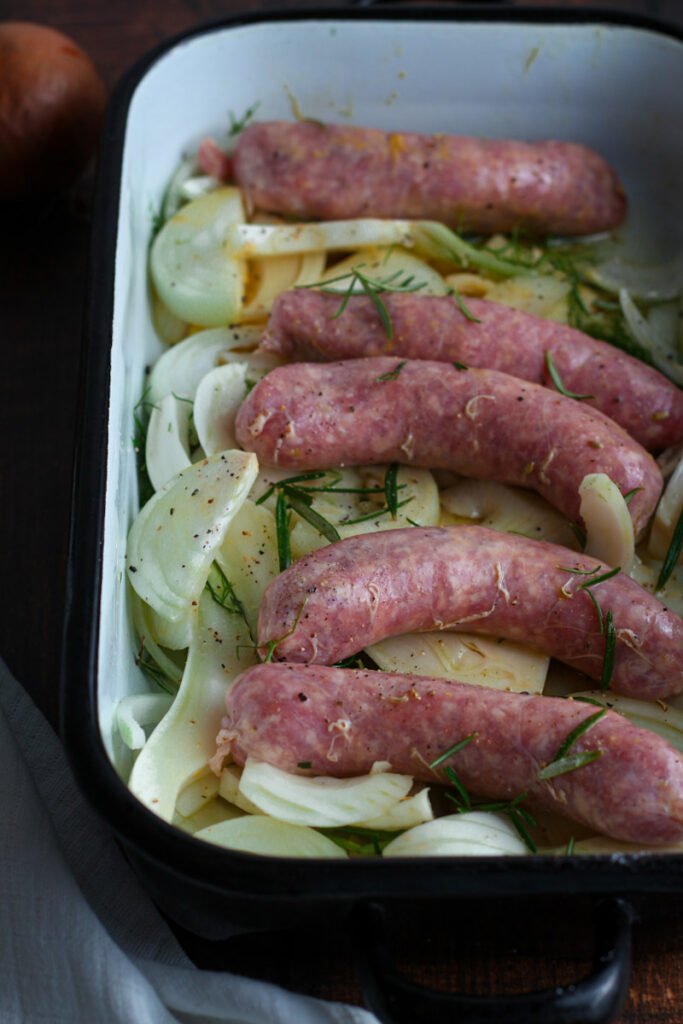 Sausages with fennel and onion