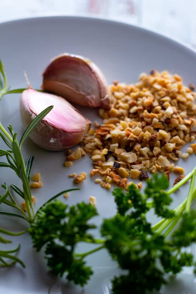Garlic, hazelnuts and herbs for brown butter sauce