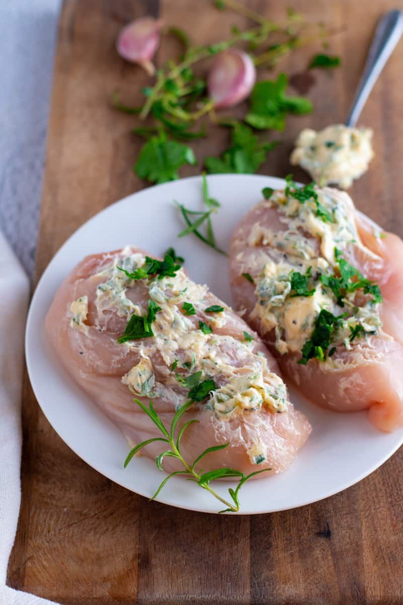 Chicken with butter and herbs