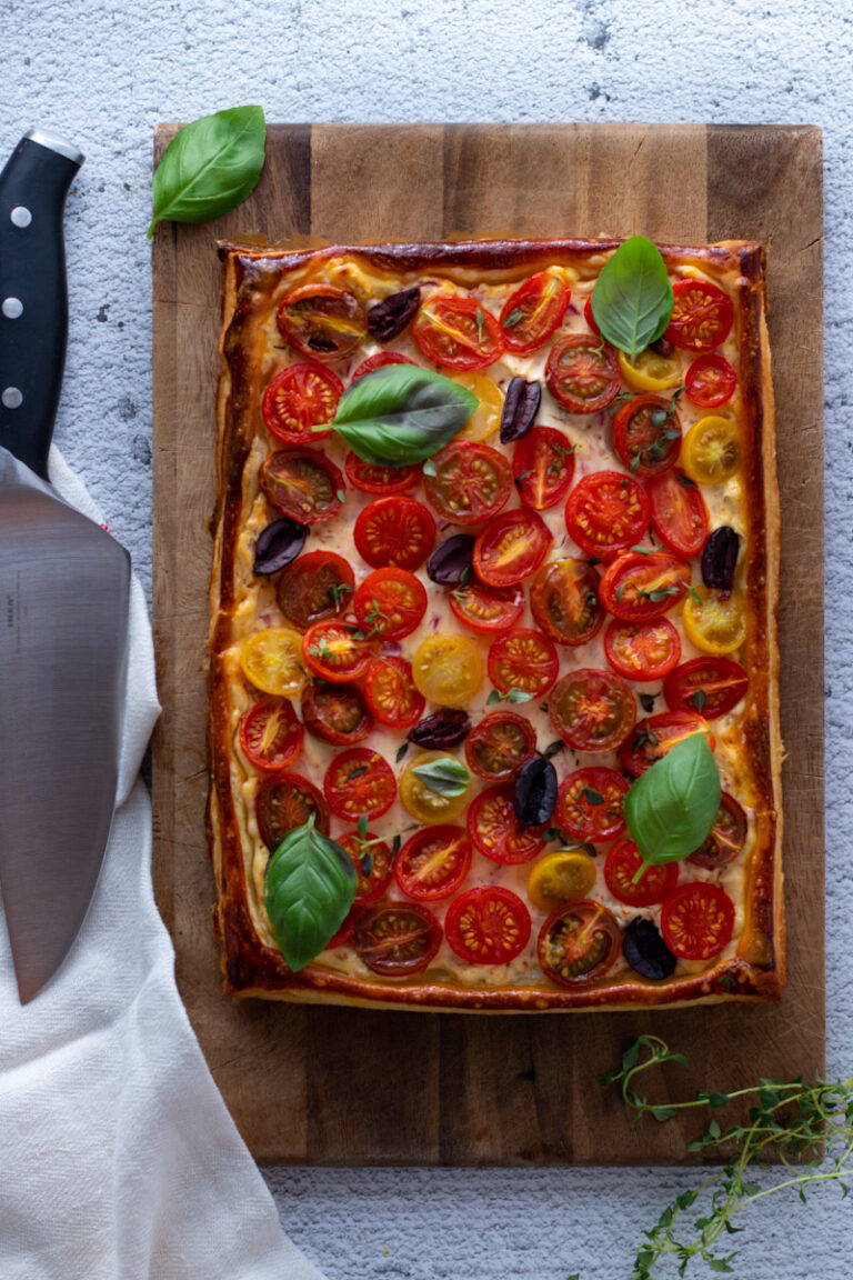 How to make an Easy Cherry Tomato Tart - Days of Jay