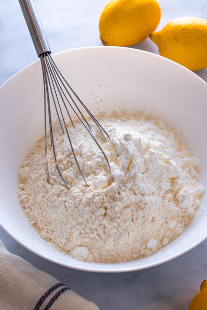 Flour, cornstarch and salt in a bowl.